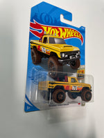 Hot Wheels 1/64 ‘70 Dodge Power Wagon Yellow