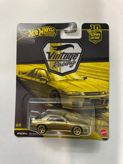 *Chase* Hot Wheels 1/64 Car Culture 2026 Mix T Vintage Racing Nissan Skyline GT-R (BNR32) Gold - JKF23