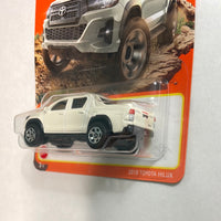 Matchbox 1/64 2018 Toyota Hilux White