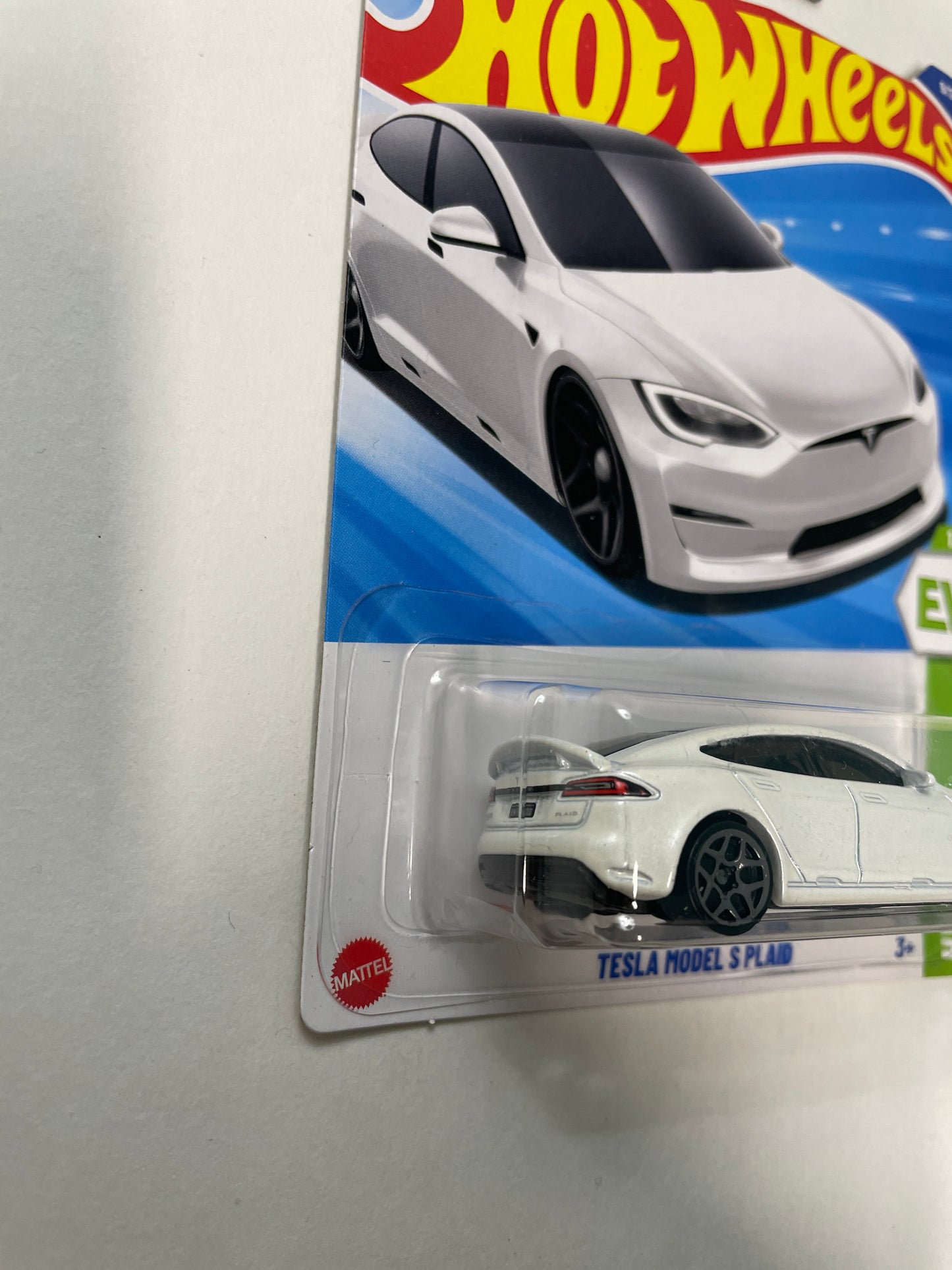 Hot Wheels 1/64 Tesla Model S Plaid White