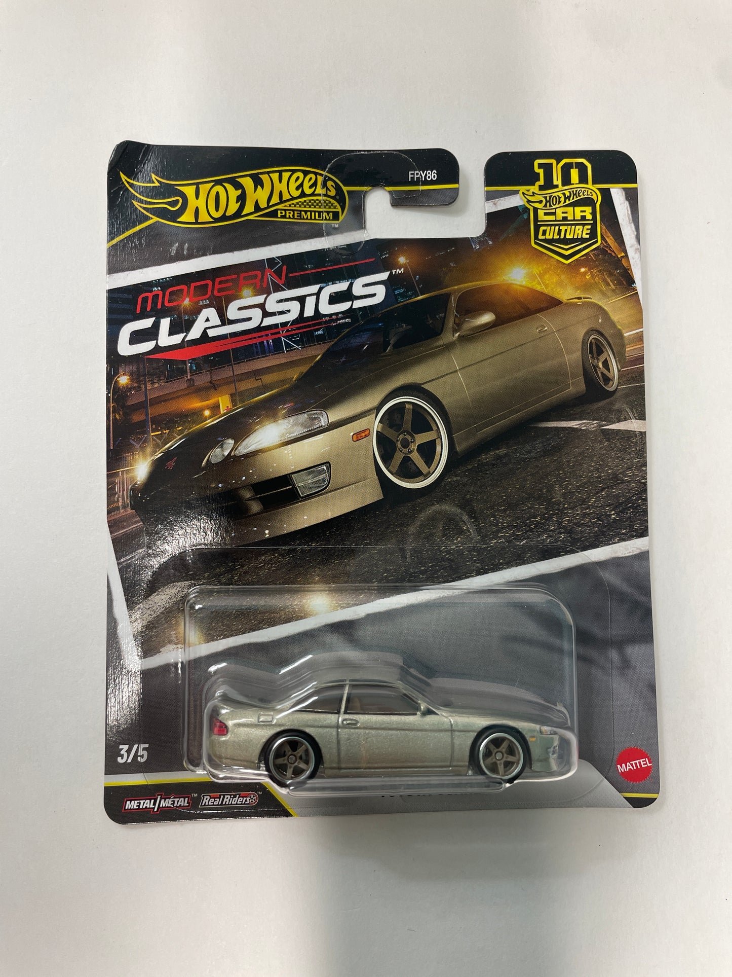 Hot Wheels 1/64 Car Culture Modern Classics 2026 Mix S Toyota Soarer Beige - JKF15 - Damaged Box