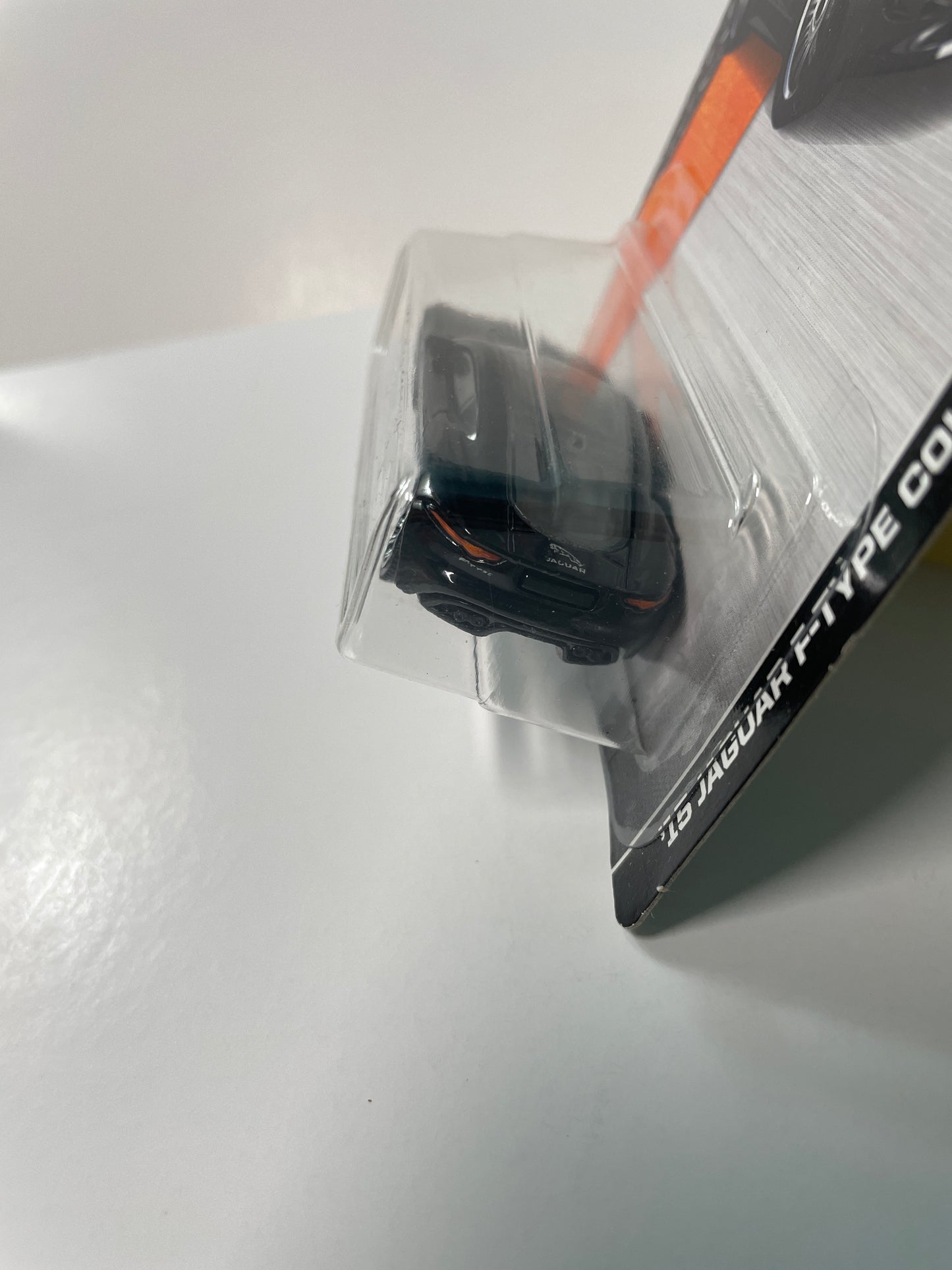 Matchbox 1/64 ‘15 Jaguar F-Type Coupe Black - Damaged Card