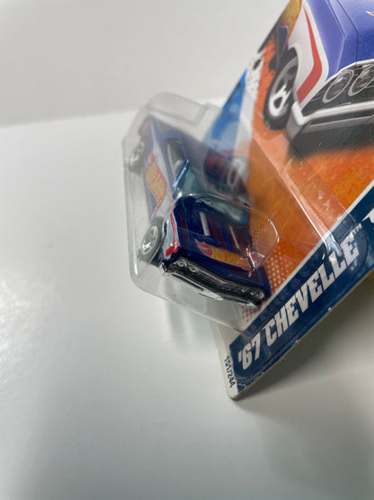 Hot Wheels 1/64 ‘67 Chevy Chevelle SS 396 Blue - Damaged Box