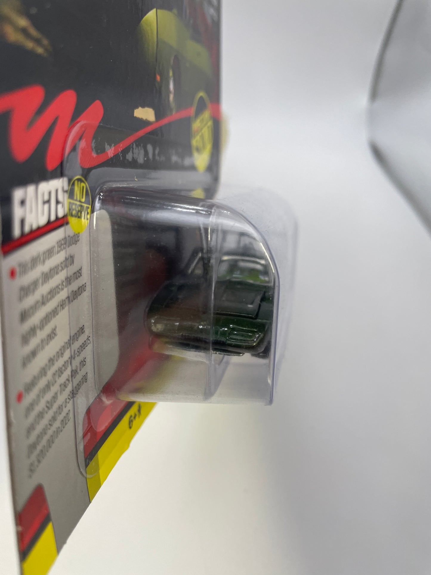 Johnny Lightning 1/64 Mecum Auctions 1969 Dodge Charger Daytona Green