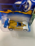 Hot Wheels 1/64 Treasure Hunt Riley & Scott MK III Gold & White - Damaged Card