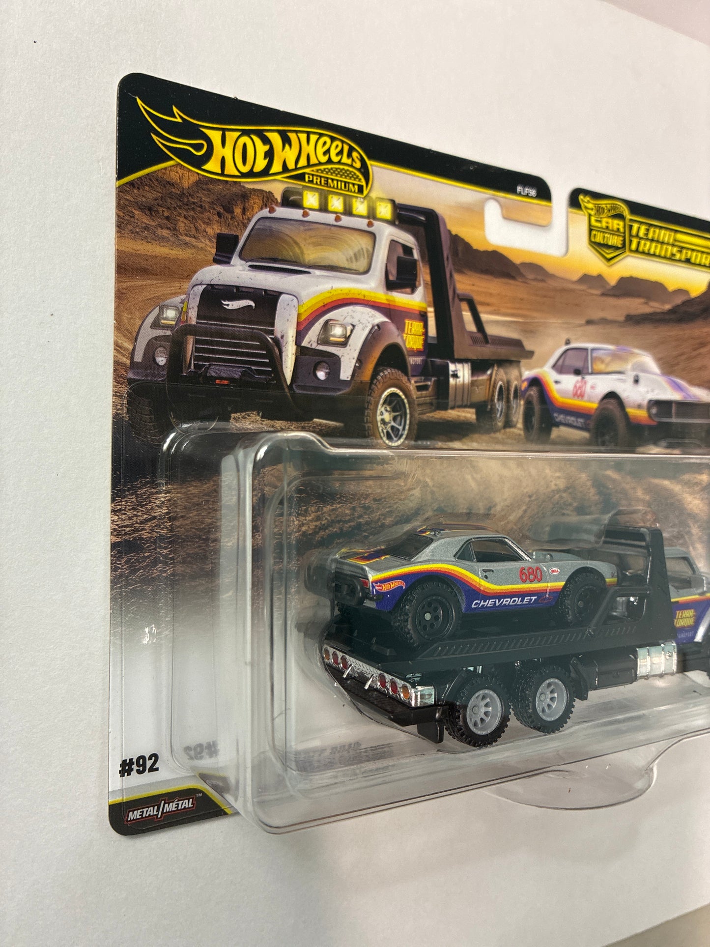 Hot Wheels 1/64 Car Culture Team Transport 2026 Mix L '67 Off Road Tout-Terrain Camaro & Terra-Torque Black - JHX93
