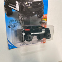 Hot Wheels 1/64 ‘19 Chevy Silverado Trail Boss LT Black - Damaged Card