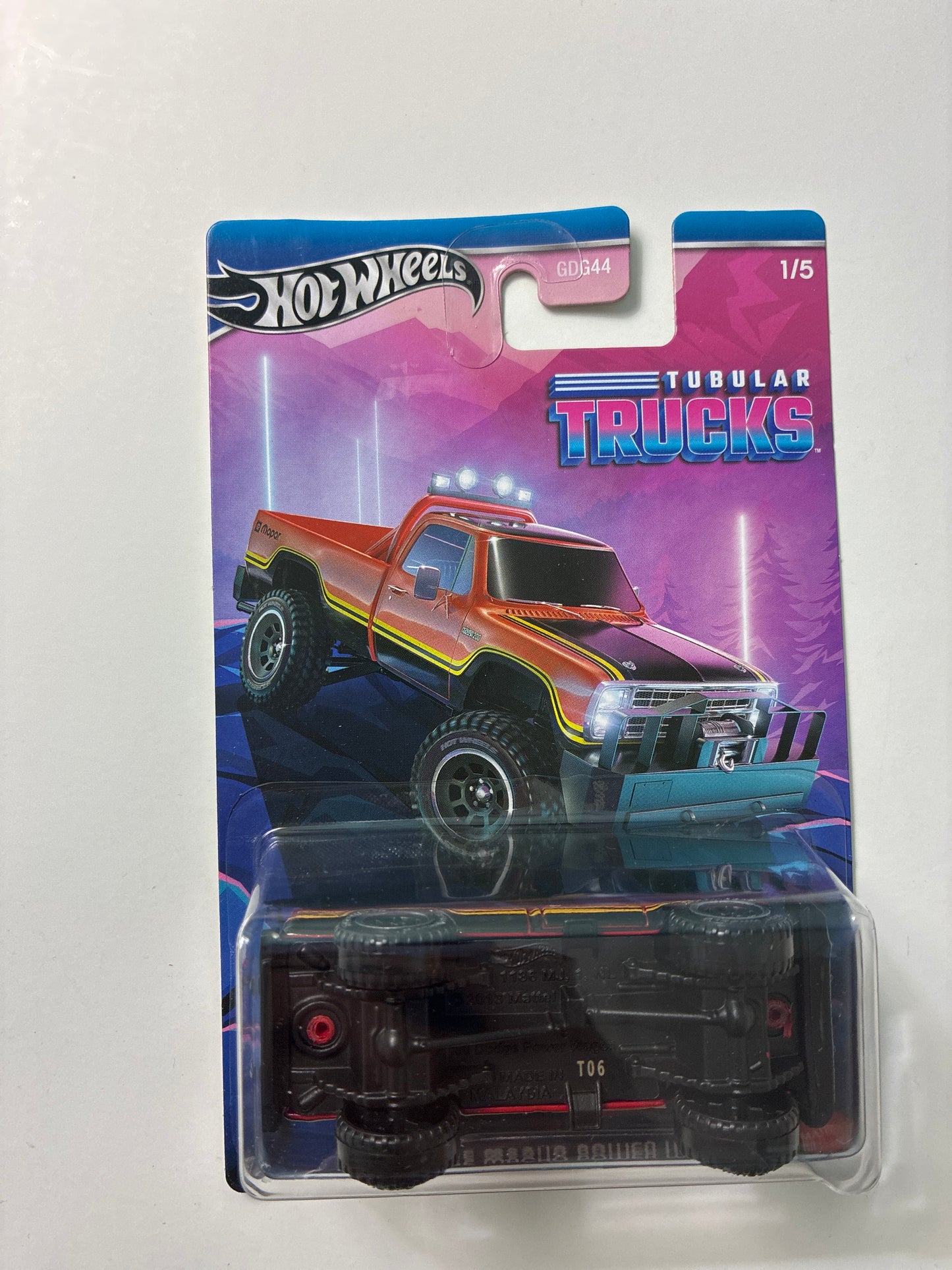 Hot Wheels 1/64 Tubular Trucks 1980 Dodge Macho Power Wagon Red & Black - HRR95 - Error