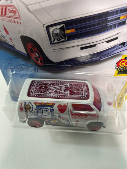 Hot Wheels 1/64 Treasure Hunt Custom ‘77 Dodge Van White - Damaged Box