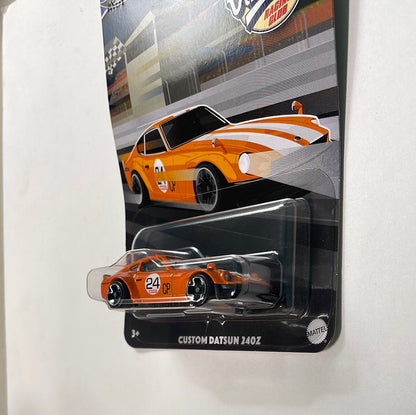 Hot Wheels 1/64 Vintage Racing Club Custom Datsun 240Z Orange