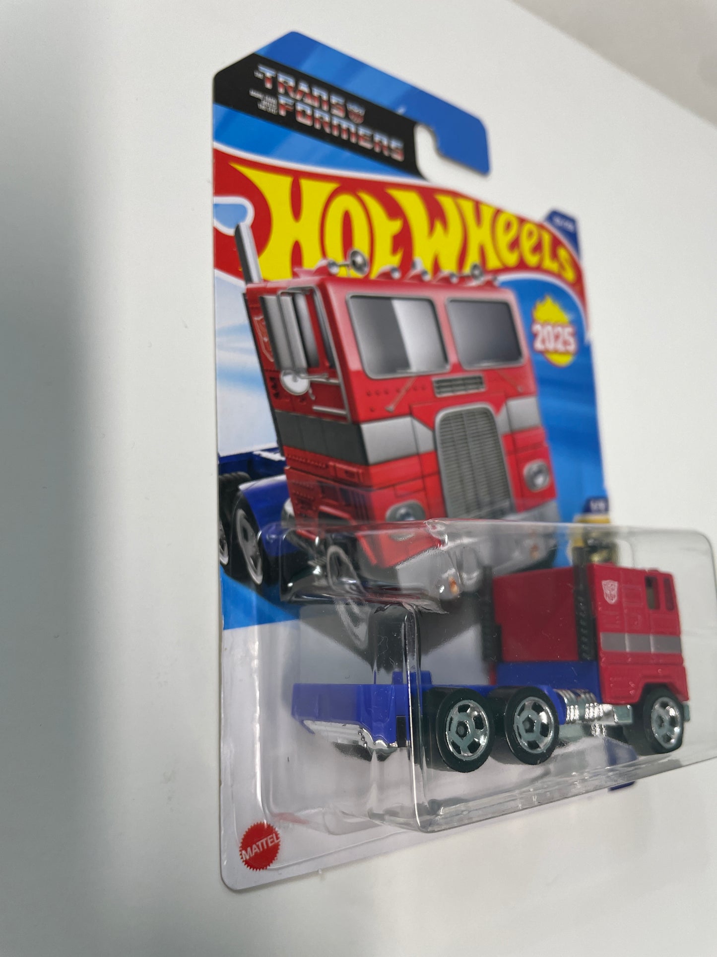 Hot Wheels 1/64 Transformers Optimus Prime Red & Blue