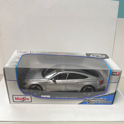 1/18 Maisto 2022 Audi RS E-Tron GT Grey