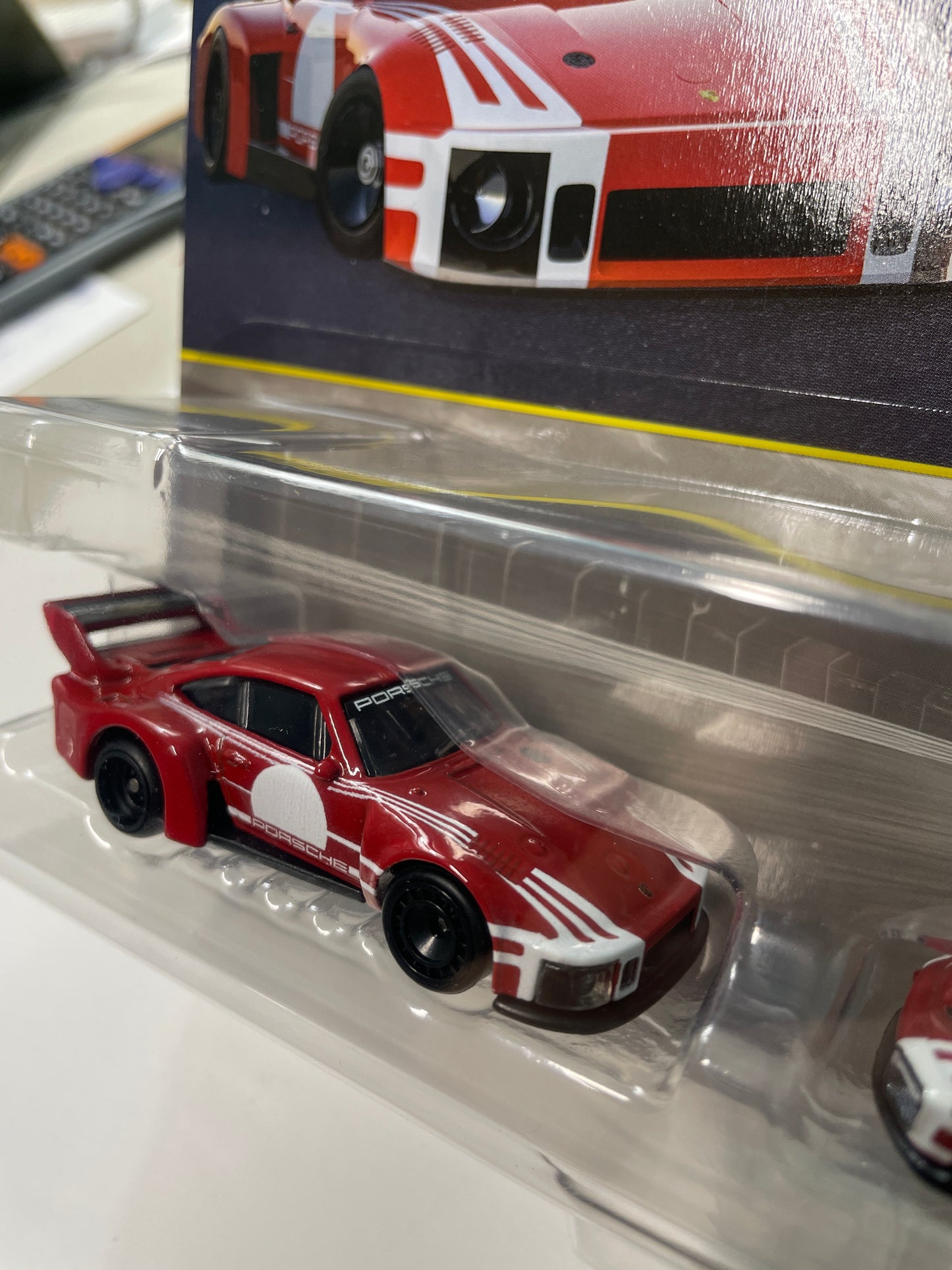 Hot Wheels 1/64 Premium Car Culture 2 Pack Porsche 935 & 2018 Porsche 935 Red - JHW51