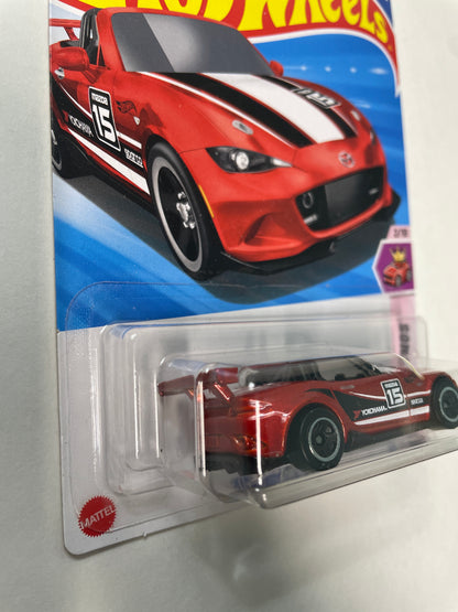 Hot Wheels 1/64 ‘15 Mazda MX-5 Miata Red