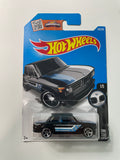 Hot Wheels 1/64 BMW 2002 Black - Damaged Card