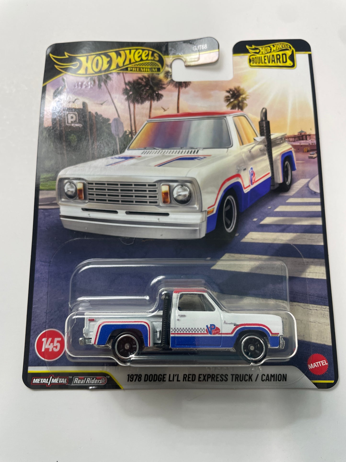 Hot Wheels 1/64 2026 Boulevard Mix F 1978 Dodge Li'L Express Truck/ Camion White & Blue - JHW27 - Damaged Box