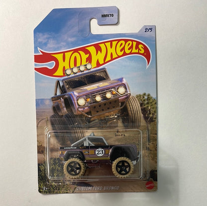 Hot Wheels 1/64 Baja 4x4 Custom Ford Bronco Purple
