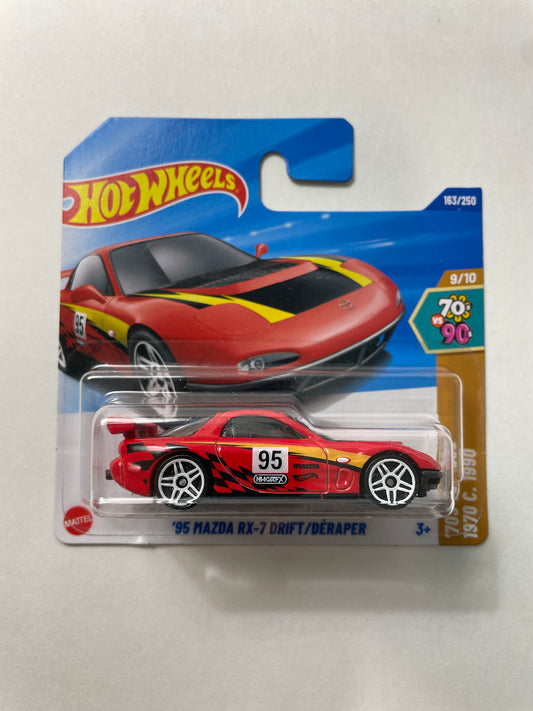 Hot Wheels 1/64 ‘95 Mazda RX-7 Drift/ Déraper Short Card Red
