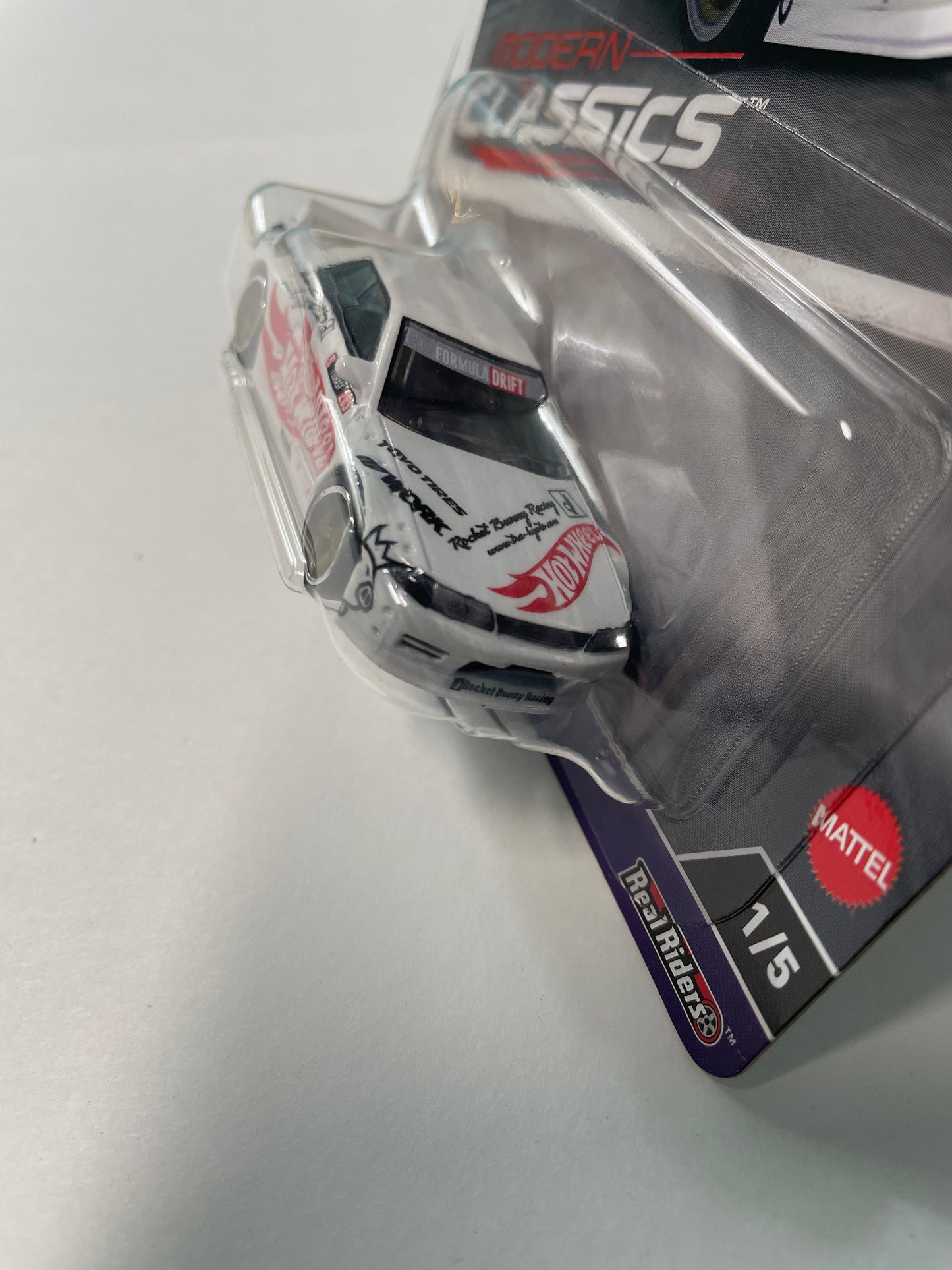 Hot Wheels 1/64 Car Culture Modern Classics Nissan Skyline GT-R (R32) Pandem White