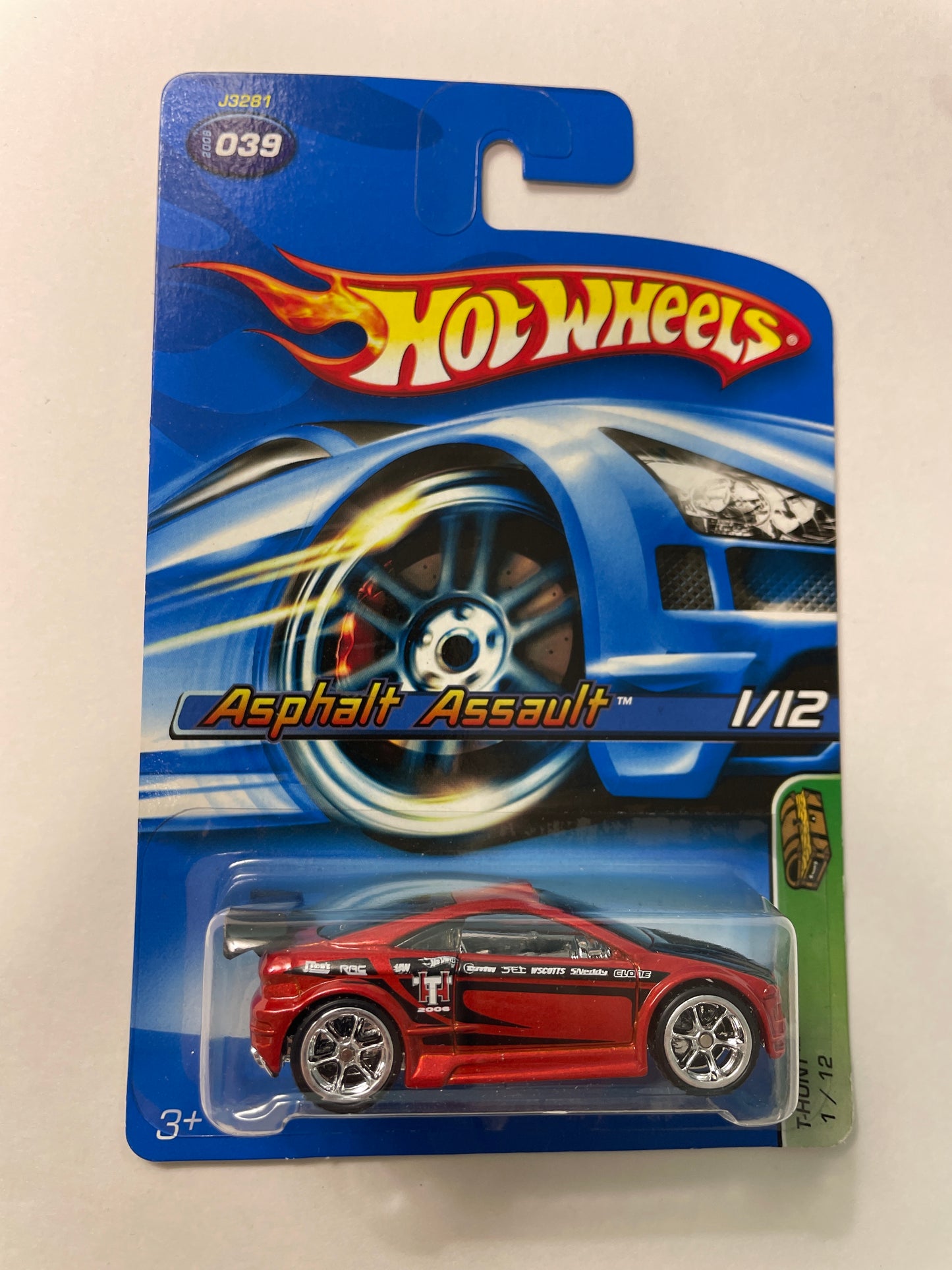 Hot Wheels 1/64 Treasure Hunt Asphalt Assault Red