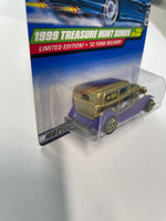 Hot Wheels 1/64 Treasure Hunt ‘32 Ford Delivery Gold & Purple