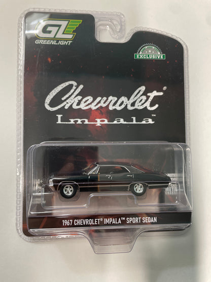Greenlight Hobby Exclusive 1/64 1967 Chevrolet Impala Sport Sedan Black - 30333