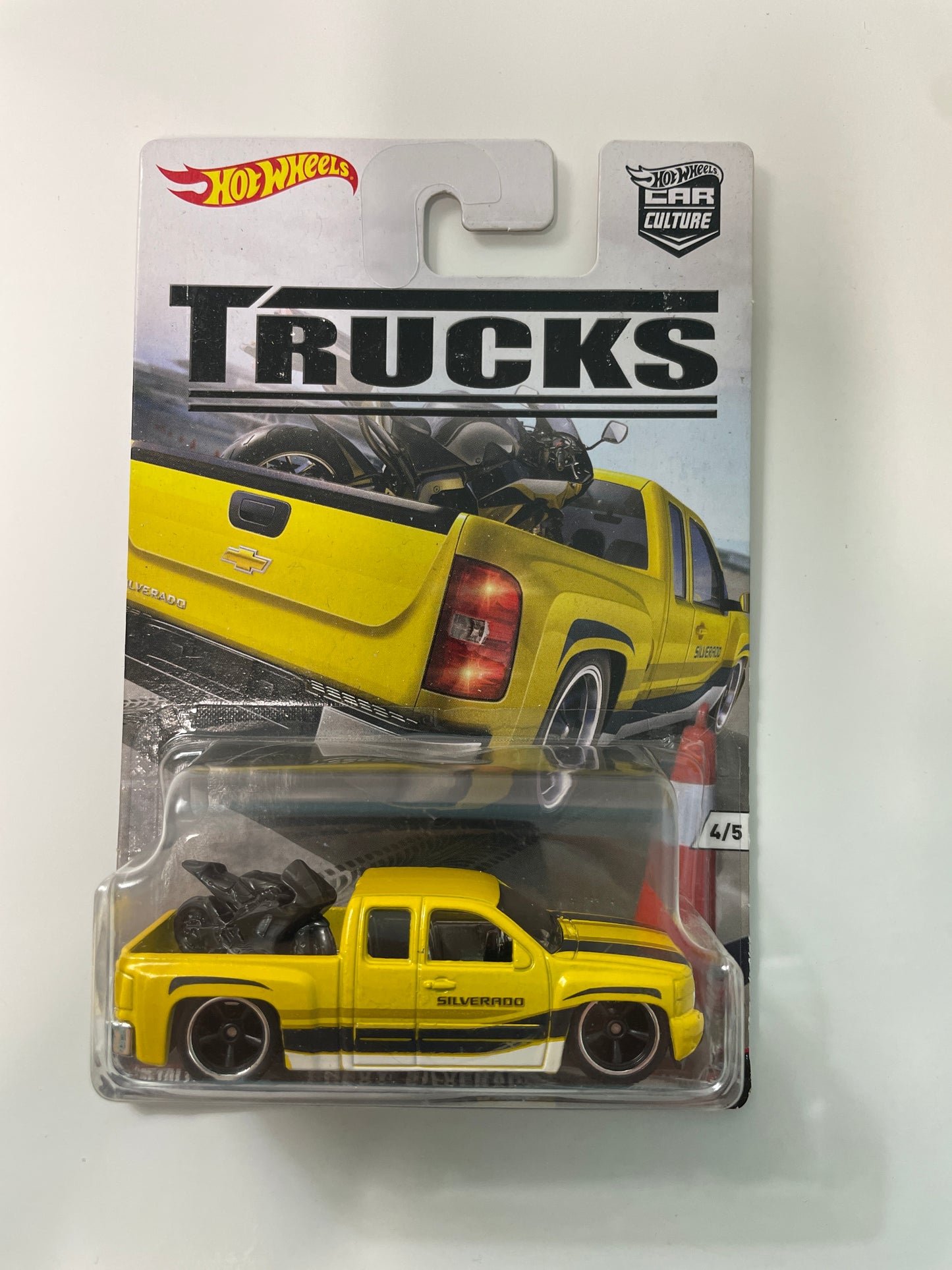 Hot Wheels 1/64 Car Culture Chevy Silverado Yellow - Damaged card
