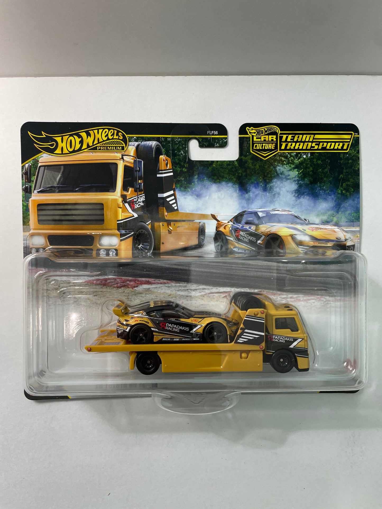 Hot Wheels 1/64 Car Culture Team Transport 2025 J Case (FLF56-957J)