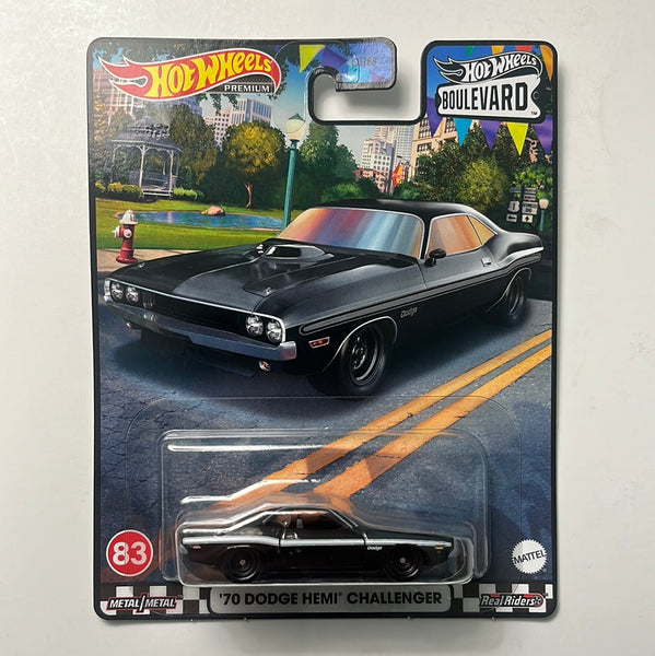 Hot Wheels 1/64 Boulevard ‘70 Dodge Hemi Challenger Black