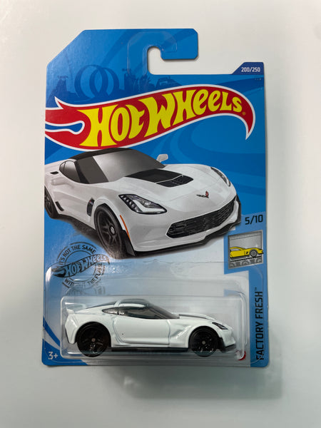 Hot Wheels 1/64 Corvette C7 Z06 White