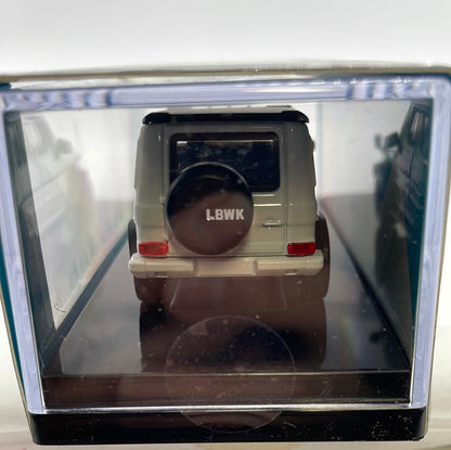 Para64 1/64 Liberty Walk Mercedes-AMG G 63 White