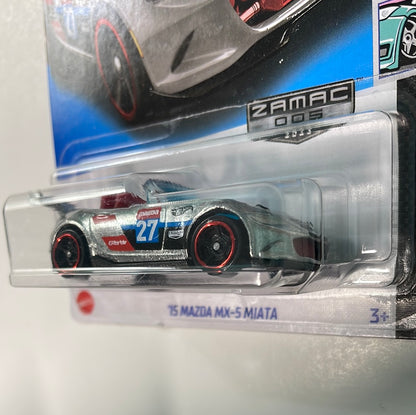 Hot Wheels 1/64 Zamac Custom ‘15 Mazda MX-5 Miata - Damaged Box