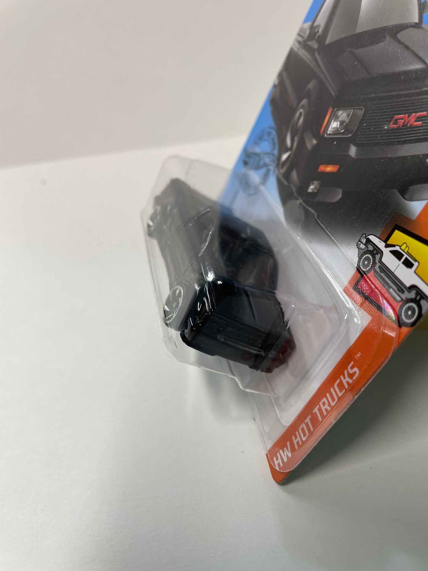 Hot Wheels 1/64 ‘91 GMC Syclone Black