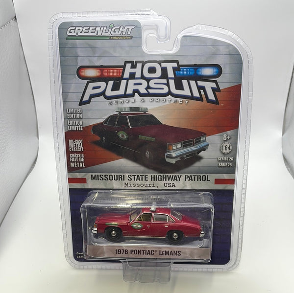 Greenlight 1/64 Hot Pursuit 1976 Pontiac LeMans Red - Damaged Box