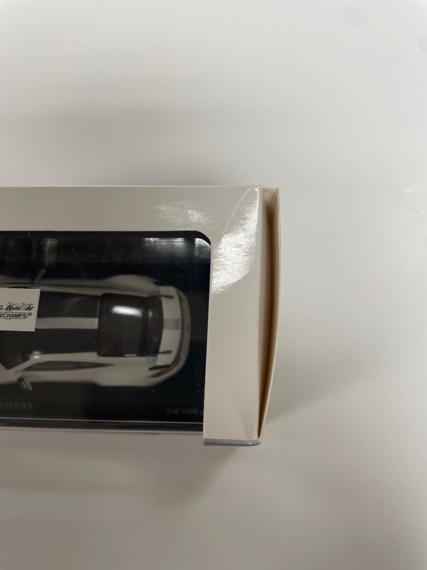 Minichamps 1/64 Porsche 911 (992) GT3 Carrera White Metallic - Damaged Box