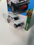 Hot Wheels 1/64 Mitsubishi Pajero Evolution White