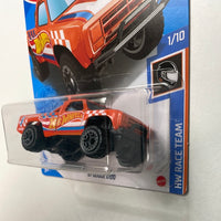 Hot Wheels 1/64 ‘87 Dodge D100 Orange