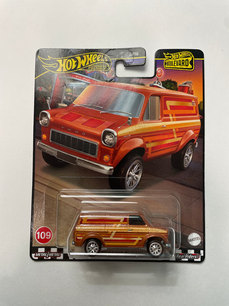 Hot Wheels 1/64 Boulevard Ford Transit Supervan Orange