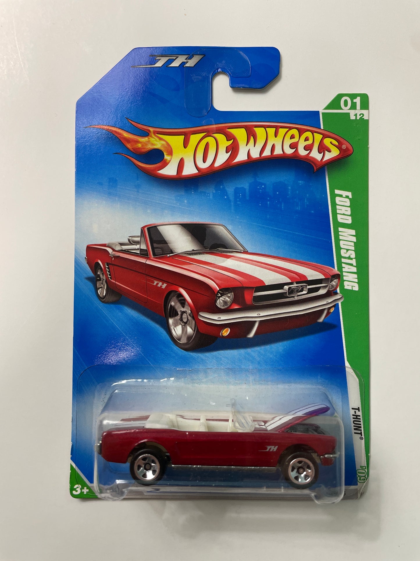 Hot Wheels 1/64 Treasure Hunt Ford Mustang Red - damaged card