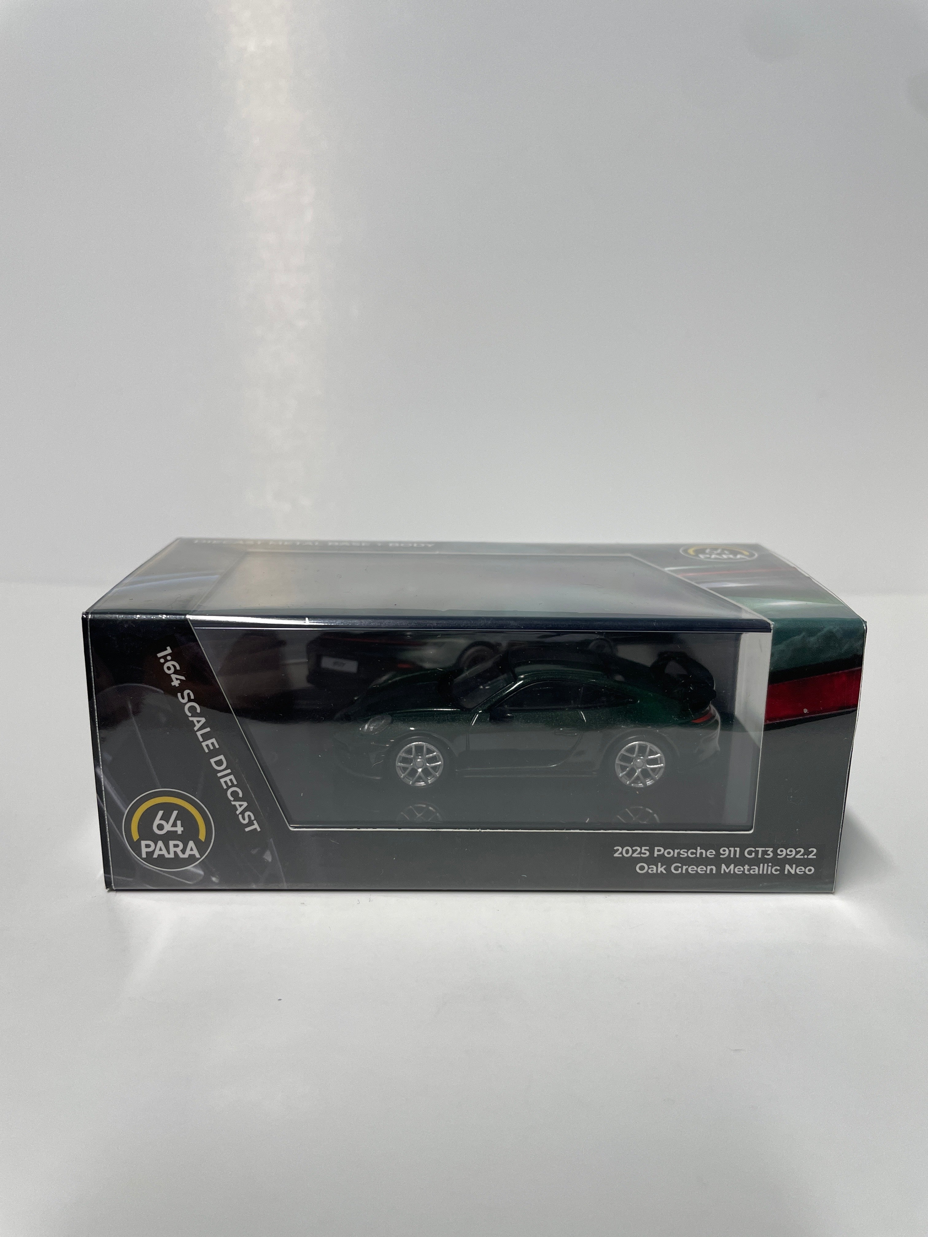 Para64 1/64 2025 Porsche 911 GT3 992.2 Oak Green Metallic Neo -PA