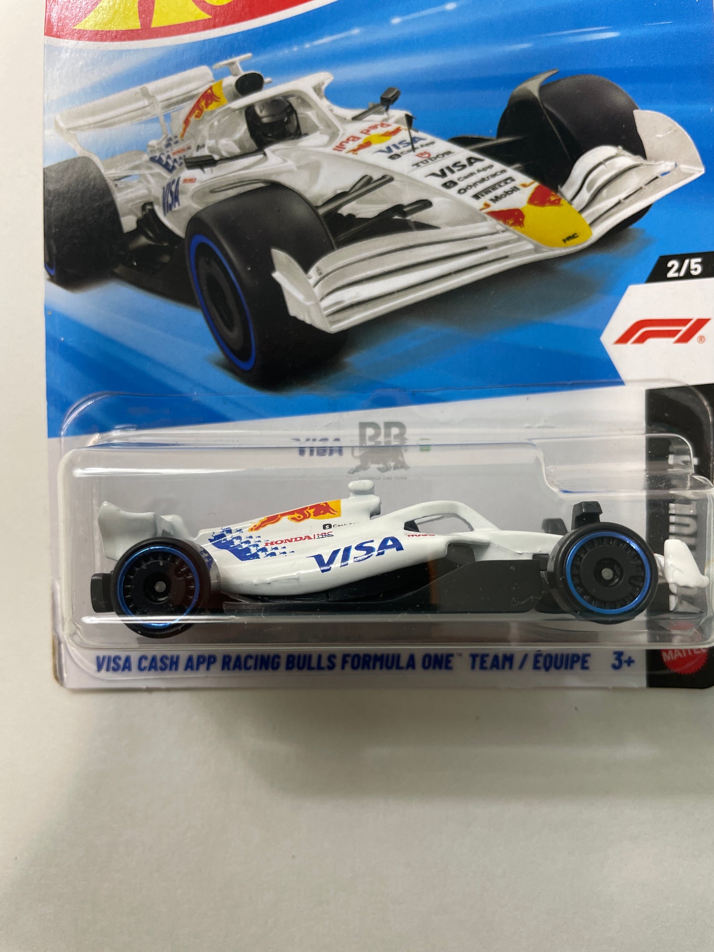 Hot Wheels 1/64 Formula 1 Visa Cash App Racing Bulls Formula One Team/ Équipe White - Damaged Box