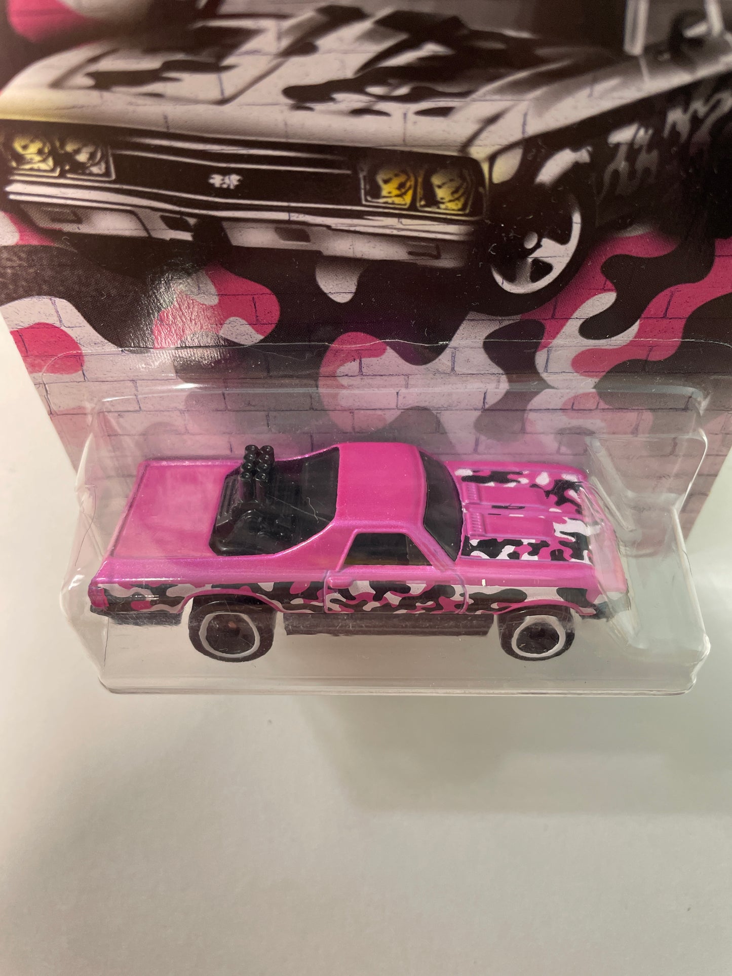 Hot Wheels 1/64 ‘68 Chevrolet El Camino Camo Series Pink - Damaged Box