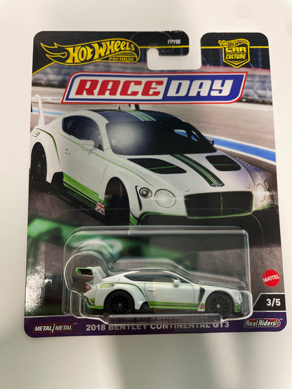 Hot Wheels 1/64 Car Culture Race Day 2018 Bentley Continental GT3 White & Green - HRV93
