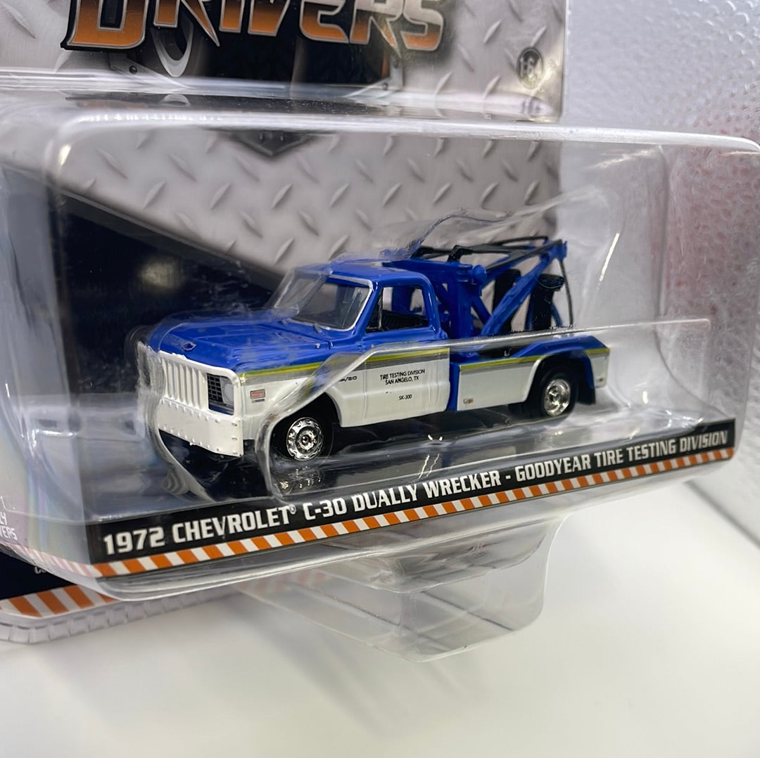 Greenlight 1/64 Dually Drivers 1972 Chevrolet C-30 Dually Wrecker - Goodyear Tire Testing Division Blue