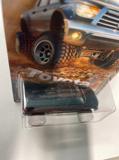 Hot Wheels 1/64 Toyota Silver Series '10 Toyota Tundra Black - JCB71