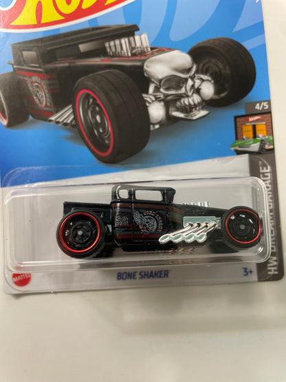 Hot Wheels 1/64 Bone Shaker Black