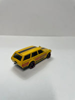 *Loose* Hot Wheels 1/64 Kroger Exclusive ‘71 Datsun 510 Wagon Momo Yellow