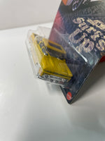 Hot Wheels 1/64 Surf's Up Custom '62 Chevy Pickup Yellow