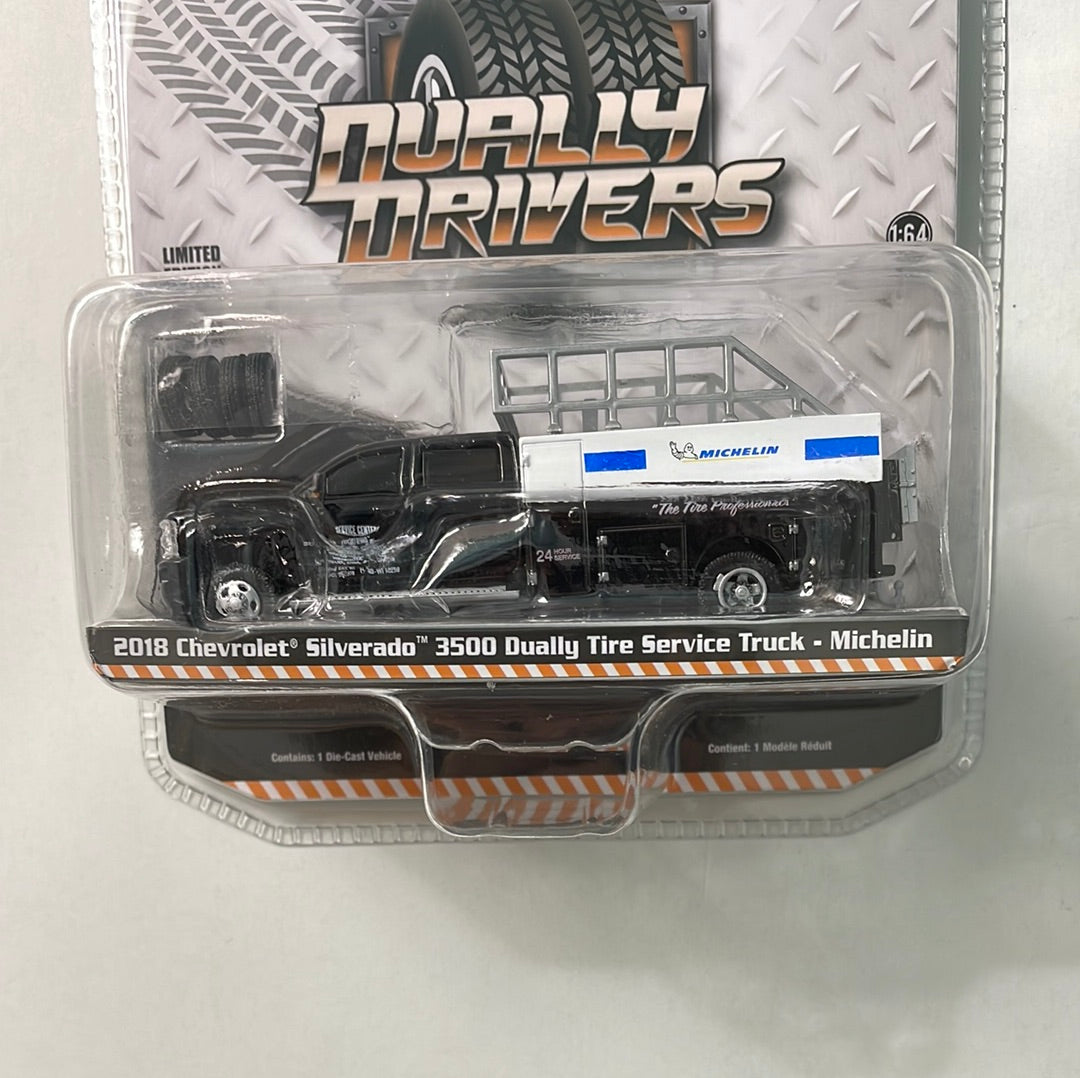 Greenlight 1/64 Dually Drivers 2018 Chevrolet Silverado 3500 Dually Tire Service Truck - Michelin Black
