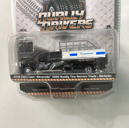 Greenlight 1/64 Dually Drivers 2018 Chevrolet Silverado 3500 Dually Tire Service Truck - Michelin Black